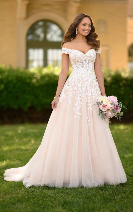 Stella York Bridal 2024 www.favors