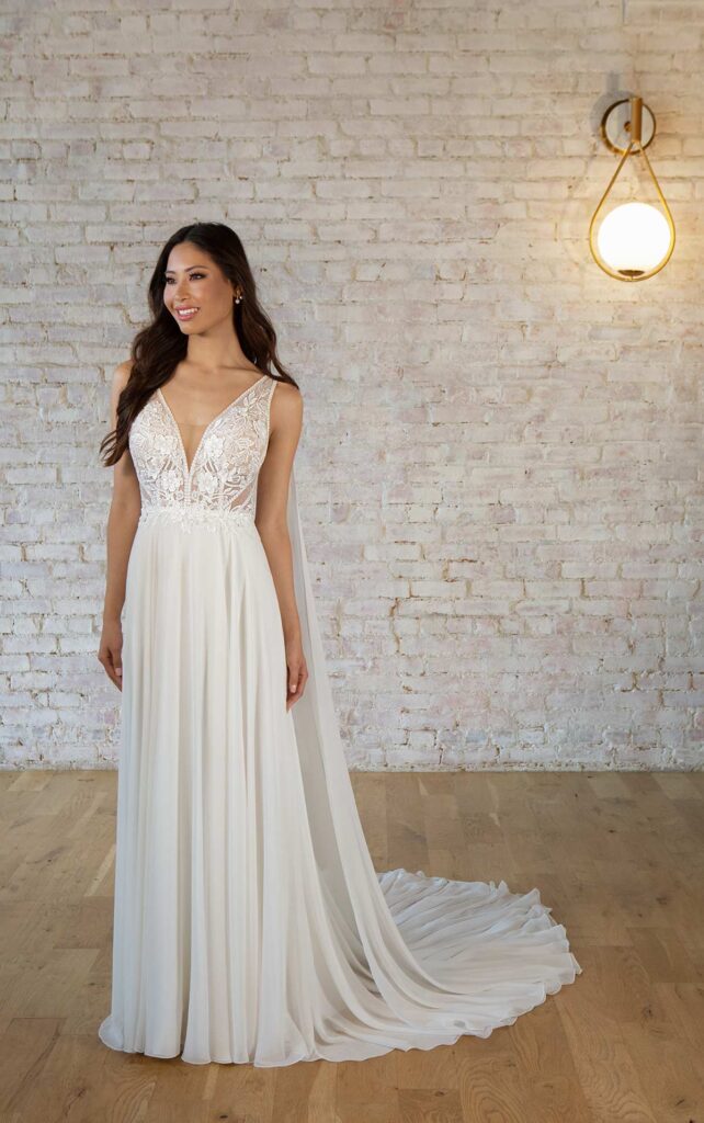 7609-Stella York-Pure Bridal-Edmonton wedding dress, Edmonton bridal shop, v-neck lace and chiffon wedding dress, a-line