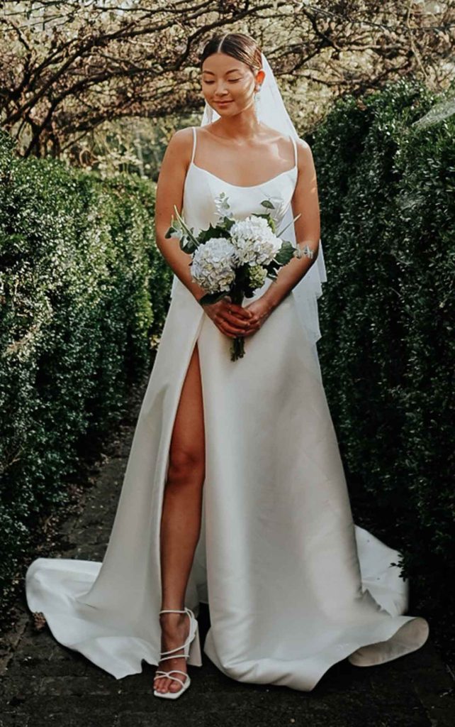 D3460a essense of australia purebridal