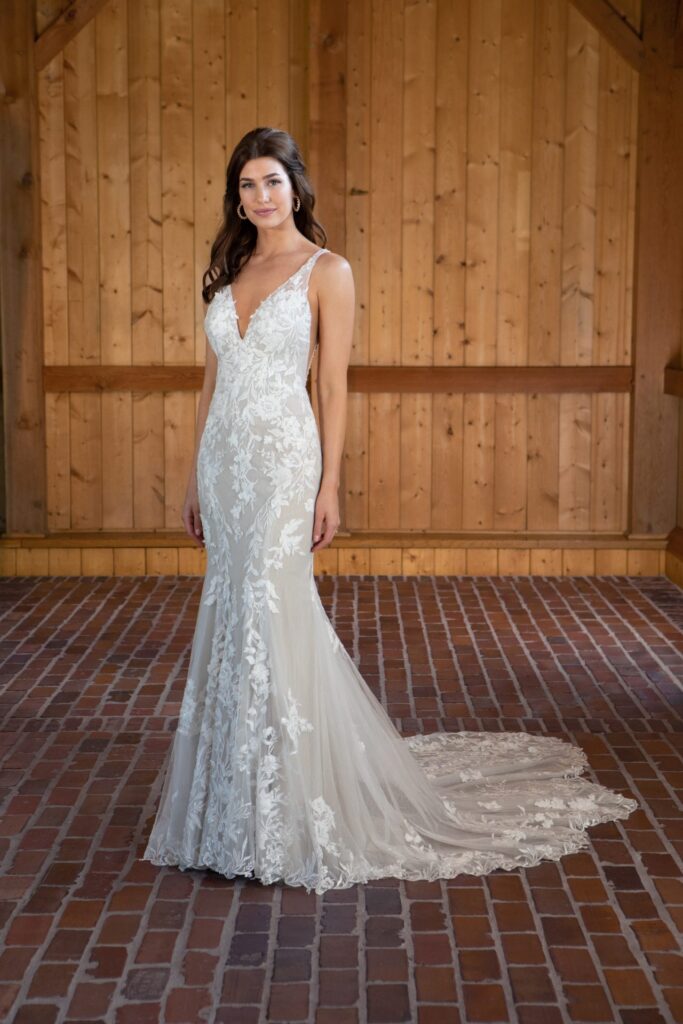 D3657-Essense of Australia-PureBridal-v-neck lace wedding dress. fit and flare, edmonton bridal shop, edmonton wediding store