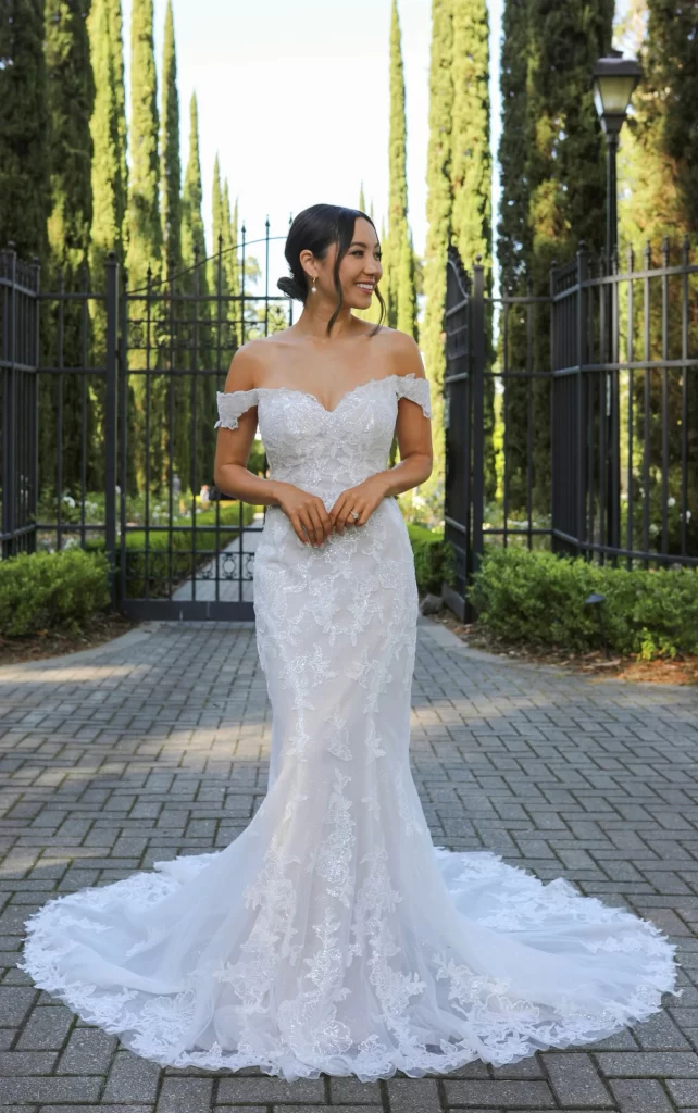 D3960-Essense of Australia-Pure Bridal, off the shoulders beaded lace wedding dress, sparkly, bling bling, fit and flare wedding dress, Edmonton wedding dress, edmonton wedding shop