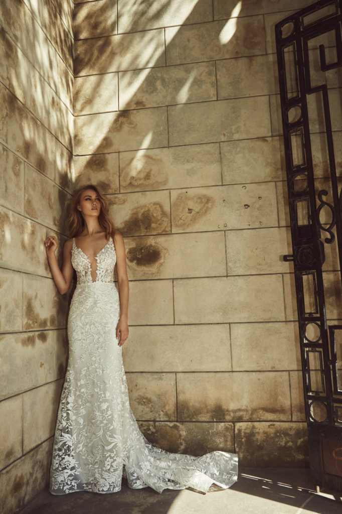 Mirai- L'amour-PureBridal, plunge, leaves, floral, fitted, low back, straps, sexy, modern, different, vneck, open back, bride, bridal