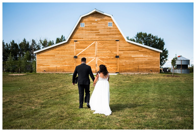 BarnWeddingWillowLaneBarn.jpg.da290e30