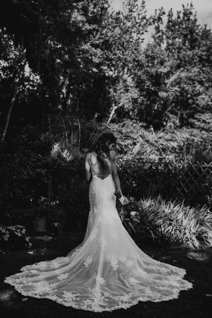 D2770 Essense of Australia Pure Bridal 21