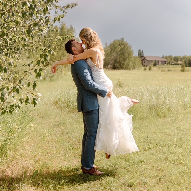 Sara Essense of Australia PureBridal d